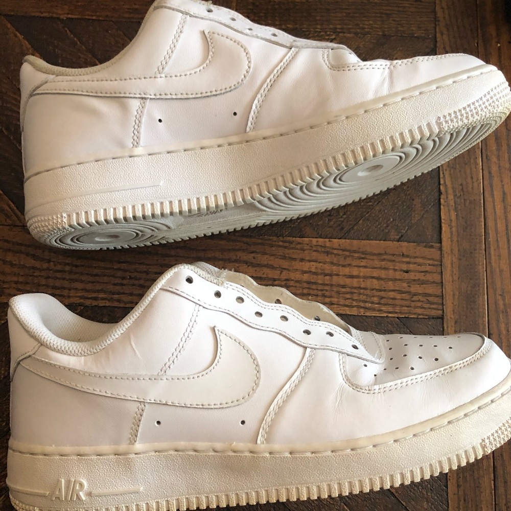 NIKE AIR FORCE ONE (1)